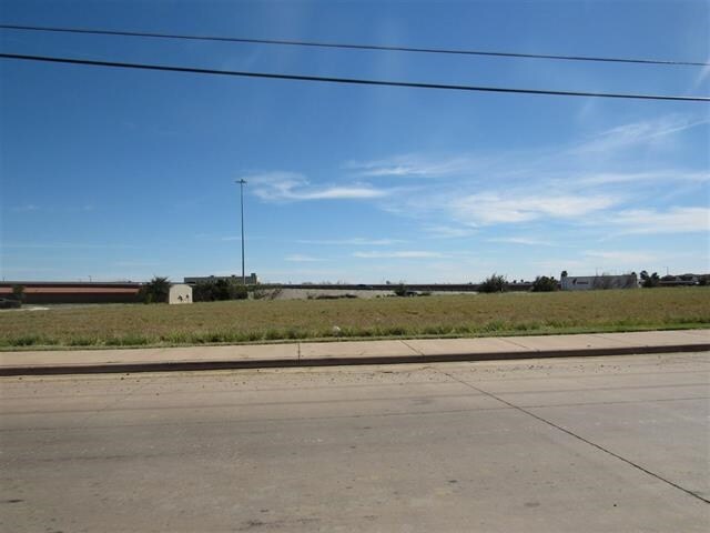 409 Crossroads St, Laredo, TX for sale Primary Photo- Image 1 of 1