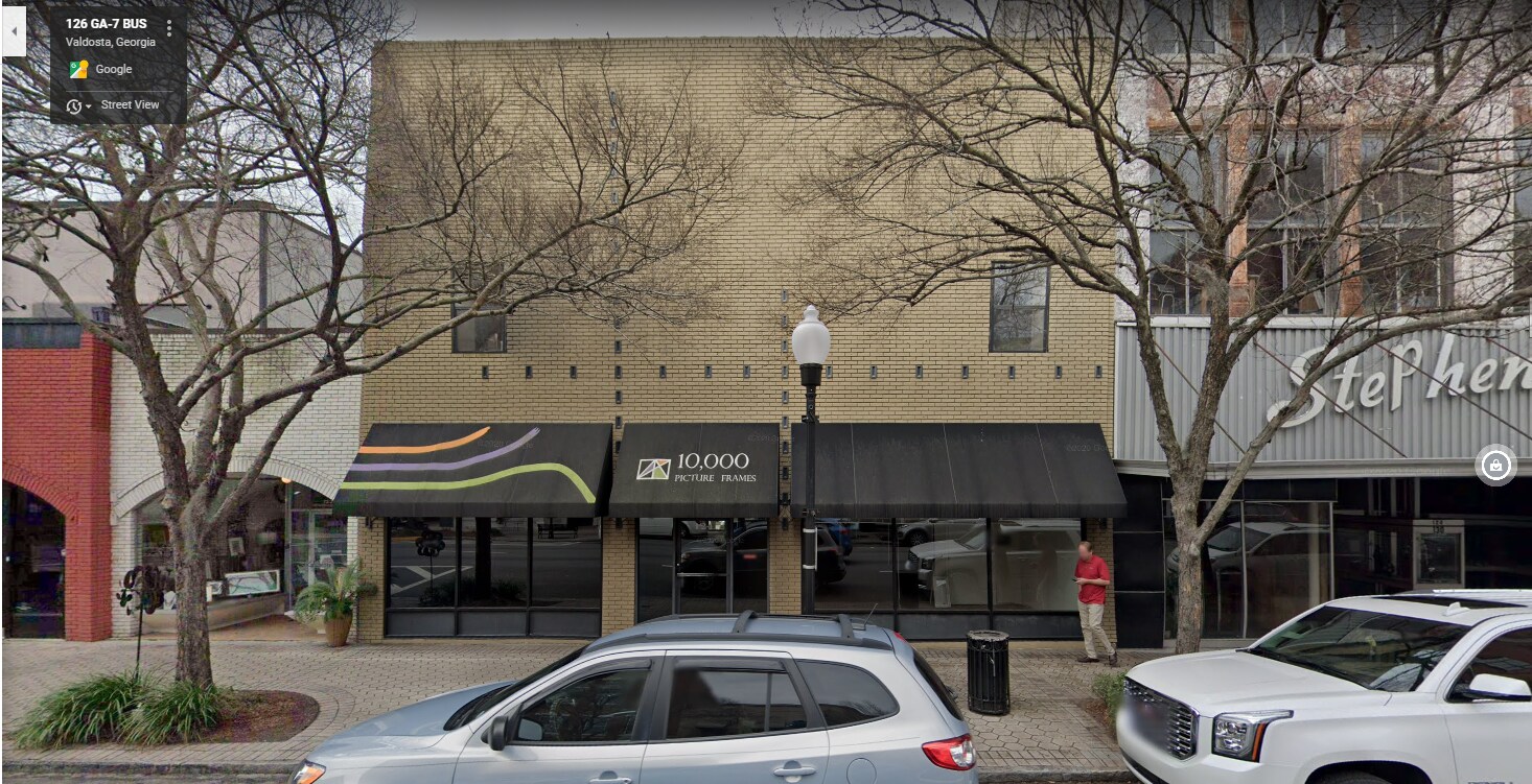 124126 N Patterson St, Valdosta, GA 31601