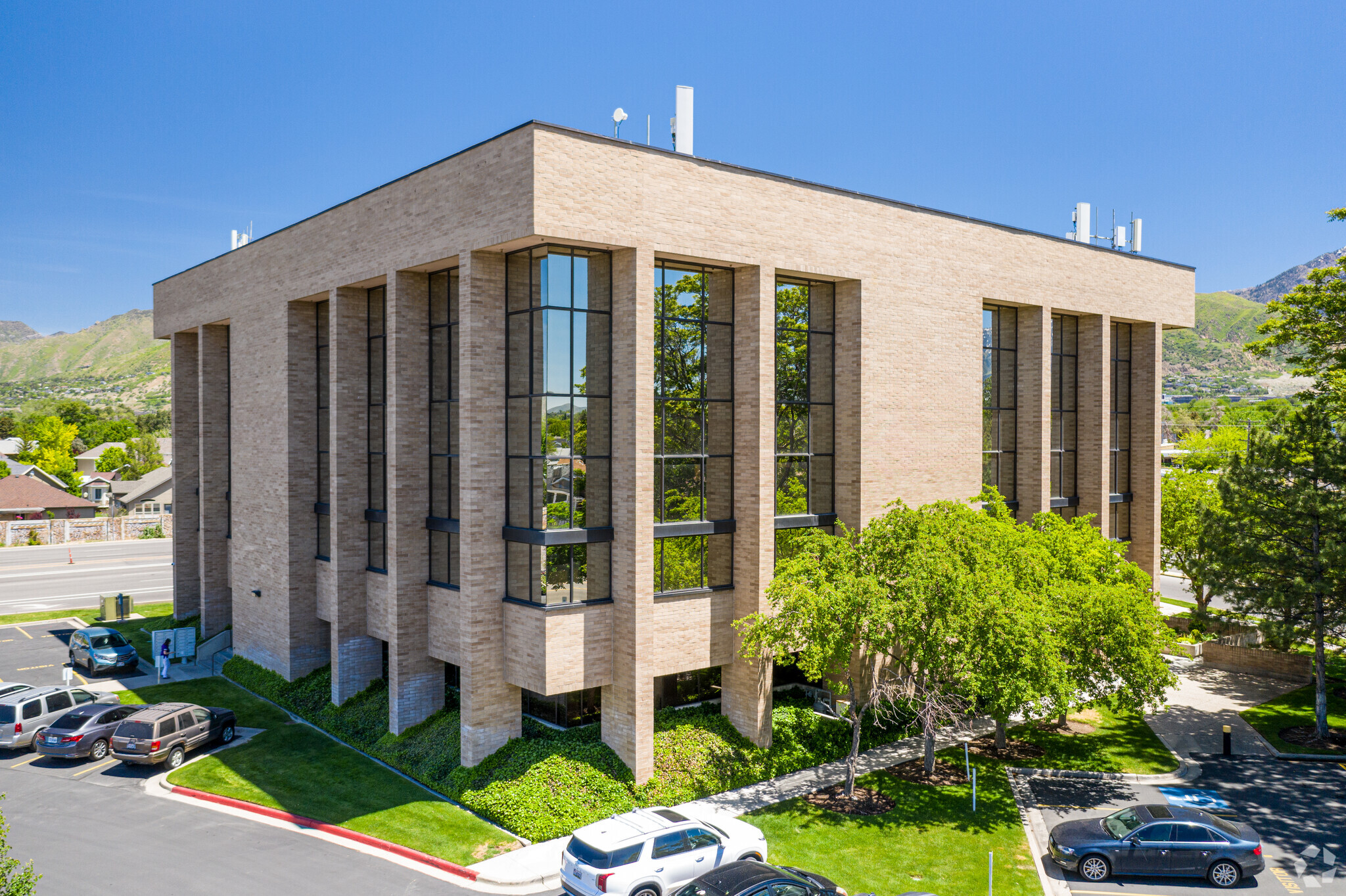 1935 E Vine St, Salt Lake City, UT for lease Primary Photo- Image 1 of 16