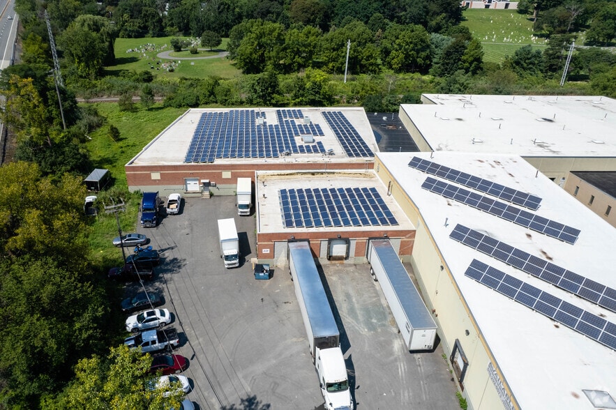 12 Elmwood Rd, Menands, NY 12204