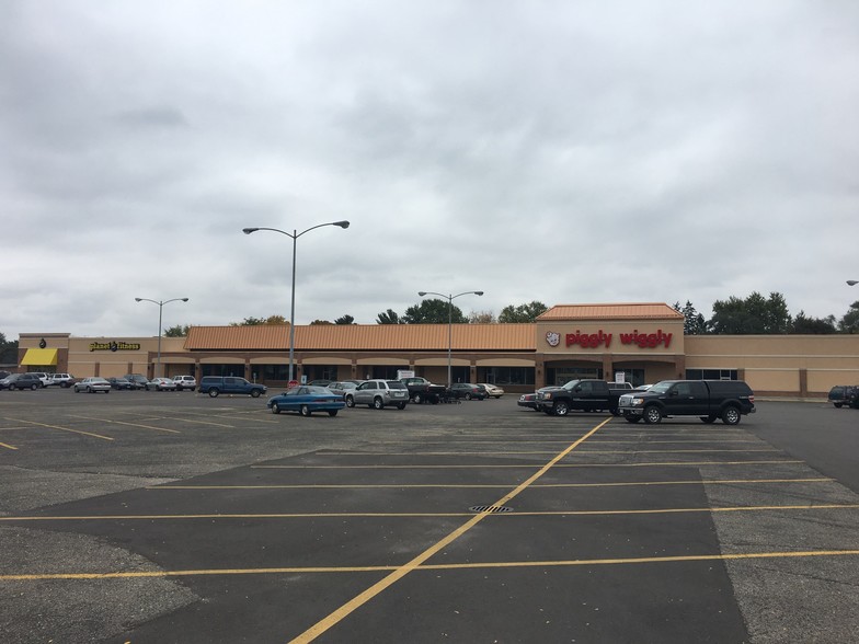 1827 Prairie Ave, Beloit, WI for lease - Building Photo - Image 1 of 5