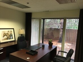 7 W Square Lake Rd, Bloomfield Hills, MI for lease Interior Photo- Image 1 of 1