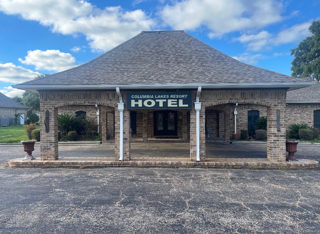 1 Brigid Ct, West Columbia, TX for sale Primary Photo- Image 1 of 1