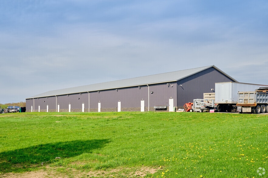 5665 Tec Dr, Avon, NY for lease - Building Photo - Image 3 of 9
