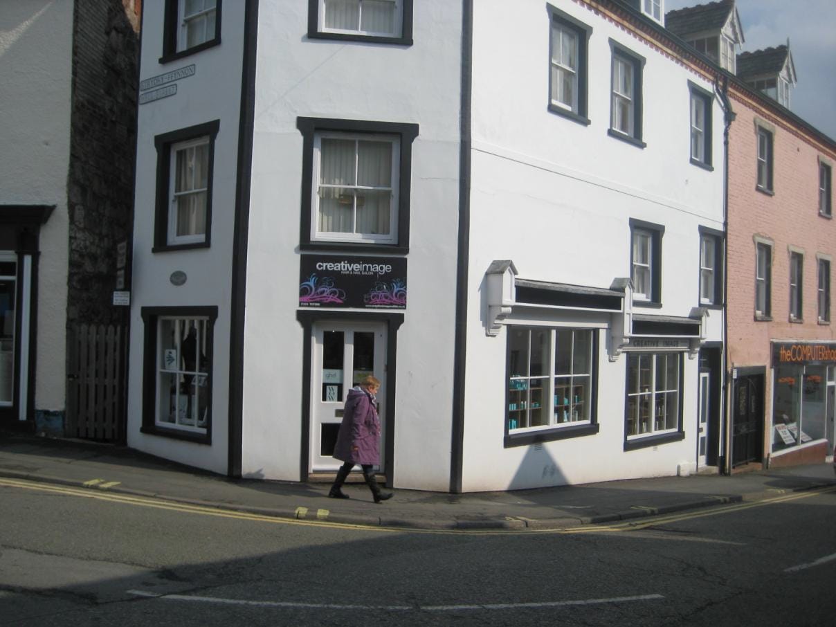 1 Well St, Ruthin for sale Primary Photo- Image 1 of 1