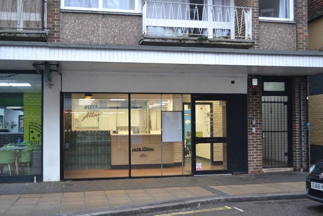 34A High St, Alton for lease Building Photo- Image 1 of 11