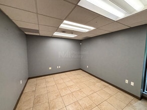 9177 Dutton Dr, Twinsburg, OH for lease Building Photo- Image 1 of 3