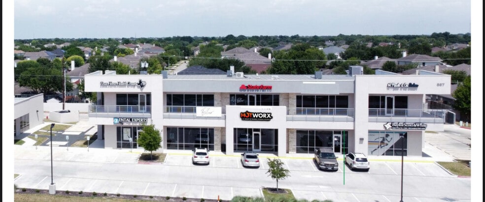 525 Chris Kelley Blvd, Hutto, TX for lease - Building Photo - Image 1 of 1