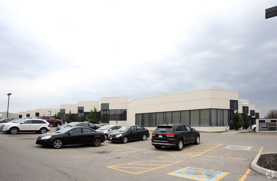 2660 Meadowvale Blvd, Mississauga, ON for sale - Building Photo - Image 3 of 9