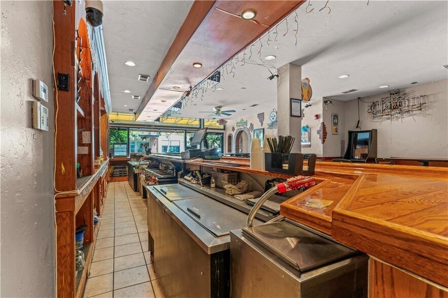 2512 E Carson St, Pittsburgh, PA for sale - Interior Photo - Image 3 of 13