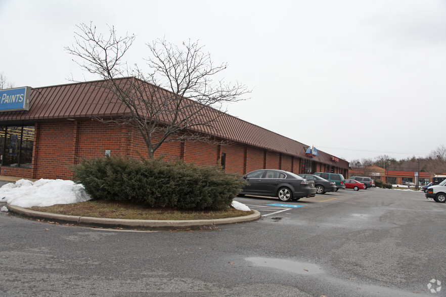 2252-2266 Crain Hwy, Waldorf, MD for lease - Building Photo - Image 2 of 2