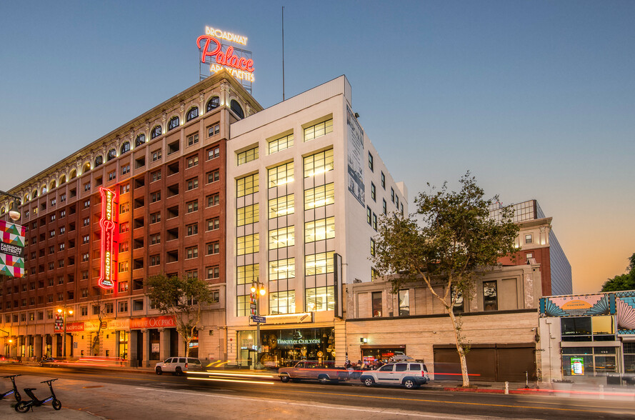 950 S Broadway, Los Angeles, CA for lease - Primary Photo - Image 1 of 37