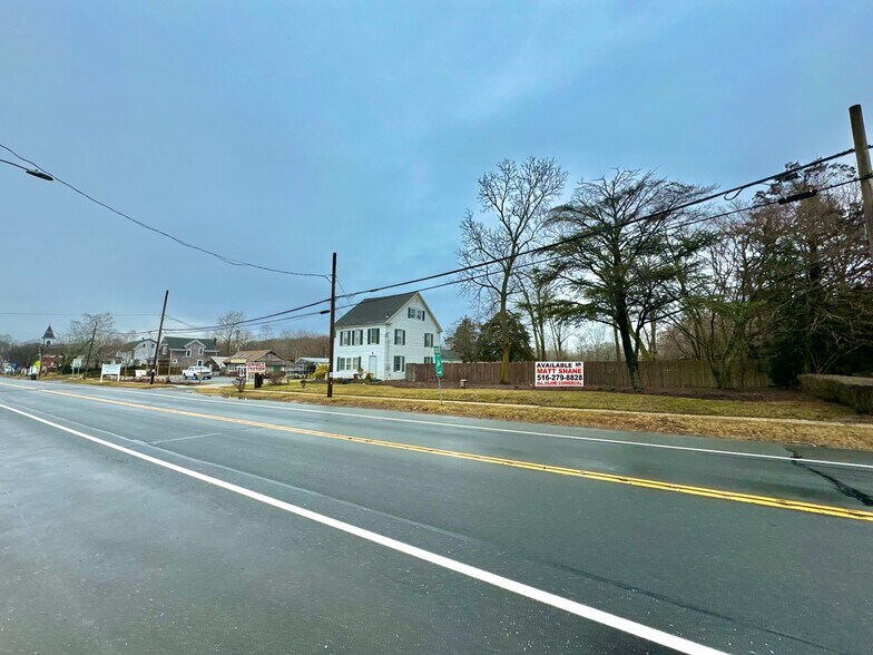 1636 Main Rd, Jamesport, NY 11947 1636 Main Rd, Jamesport, NY 11947