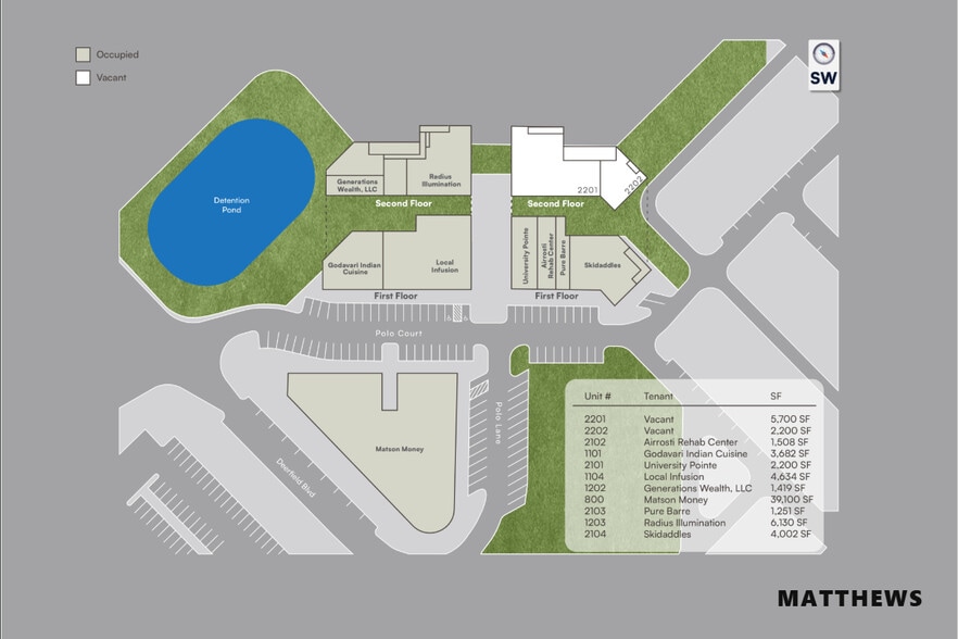 Deerfield Village Square portfolio of 3 properties for sale on LoopNet.com - Building Photo - Image 2 of 5