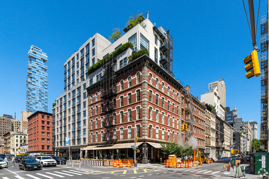 81 W Broadway, New York, NY for sale - Primary Photo - Image 1 of 1