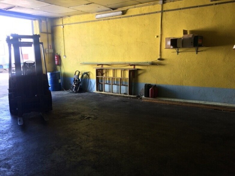 Industrial in Los Villares for sale - Building Photo - Image 2 of 7