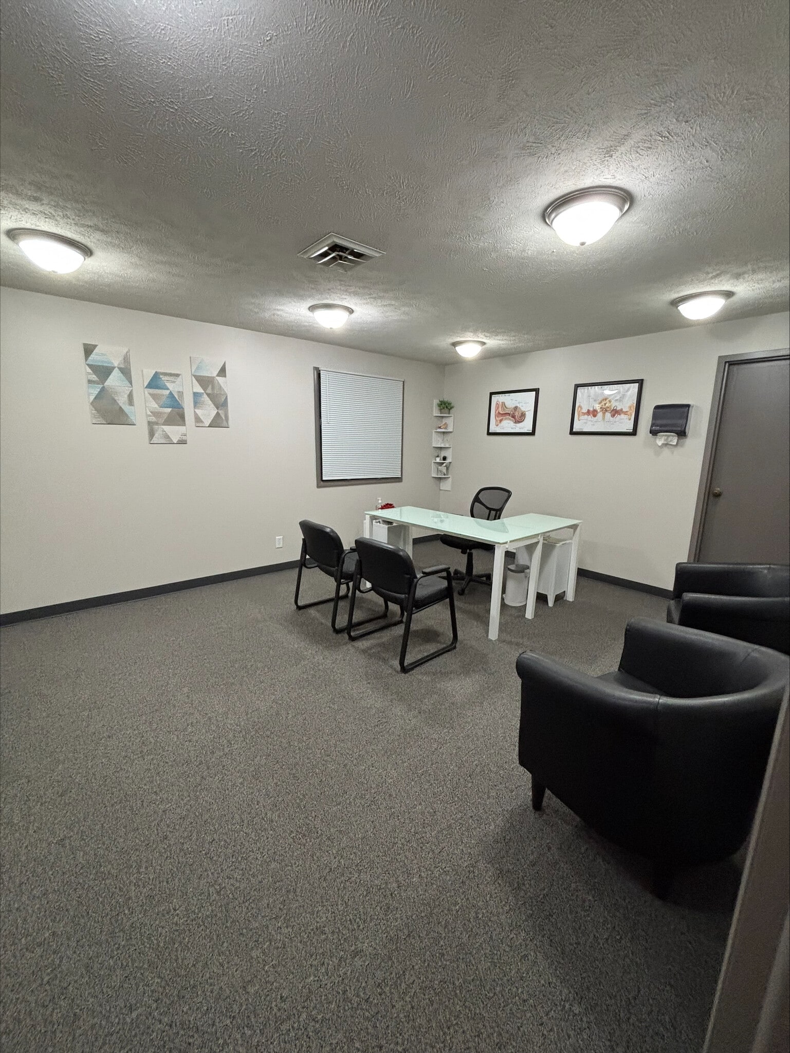 4740 Linden St, Lincoln, NE for lease Building Photo- Image 1 of 6