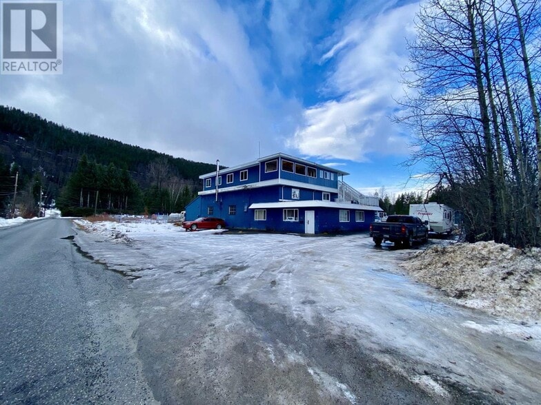 1577 Kenworth St, Terrace, BC for sale - Primary Photo - Image 1 of 1