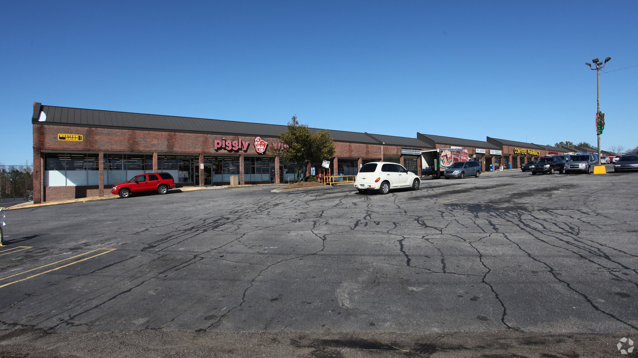 11001157 West Ave, Conyers, GA, 30207 Retail Space For Lease
