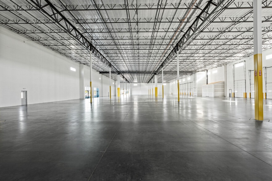 22555 E Germann Rd, Queen Creek, AZ for sale - Interior Photo - Image 2 of 3