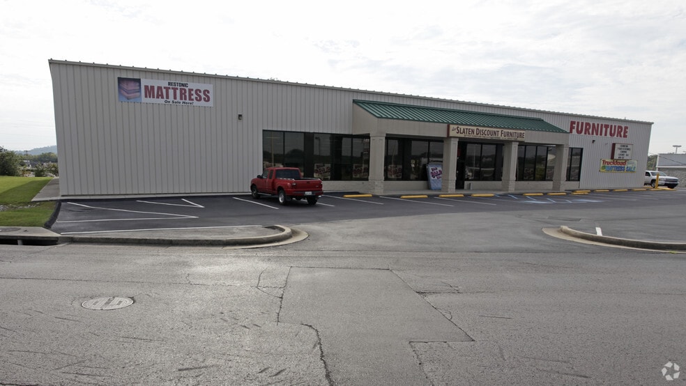 2217 Battlefield Pky, Fort Oglethorpe, GA for lease - Building Photo - Image 3 of 3