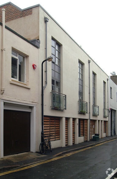 36 Vine St, Brighton for lease - Building Photo - Image 2 of 31