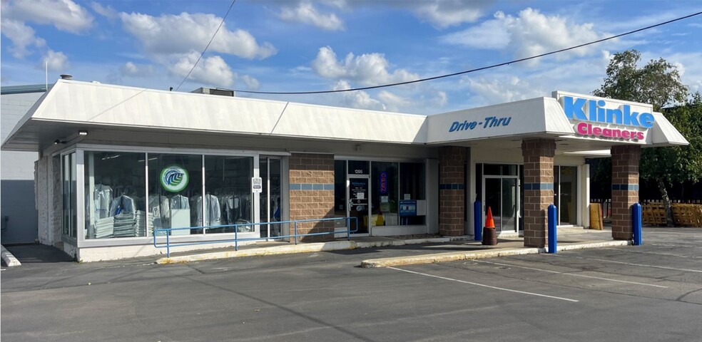 1297 N Sherman Ave, Madison, WI for lease - Building Photo - Image 1 of 3