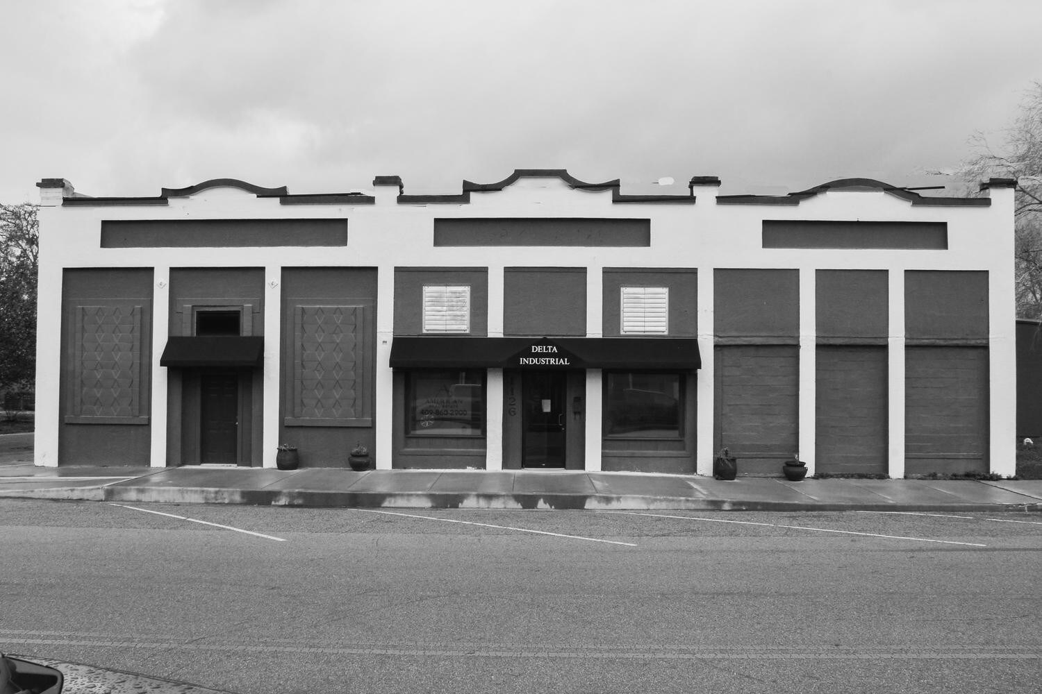 1126 Port Neches Ave, Port Neches, TX 77651