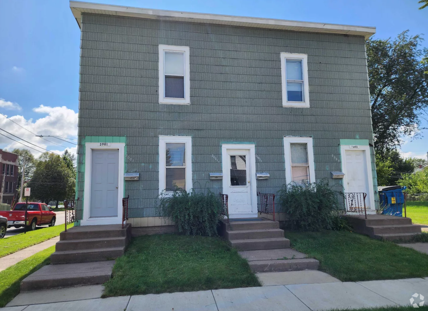 2001 W 6th St, Davenport, IA for sale Primary Photo- Image 1 of 11