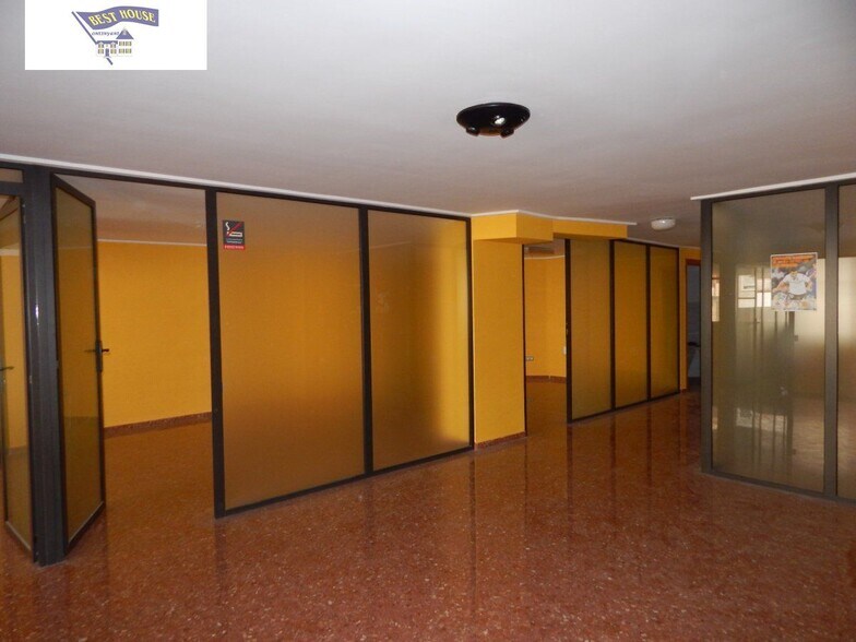 Retail in Ontinyent for lease - Building Photo - Image 1 of 16