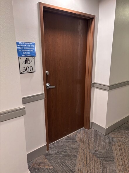 277 Alexander St, Rochester, NY for lease - Interior Photo - Image 2 of 21