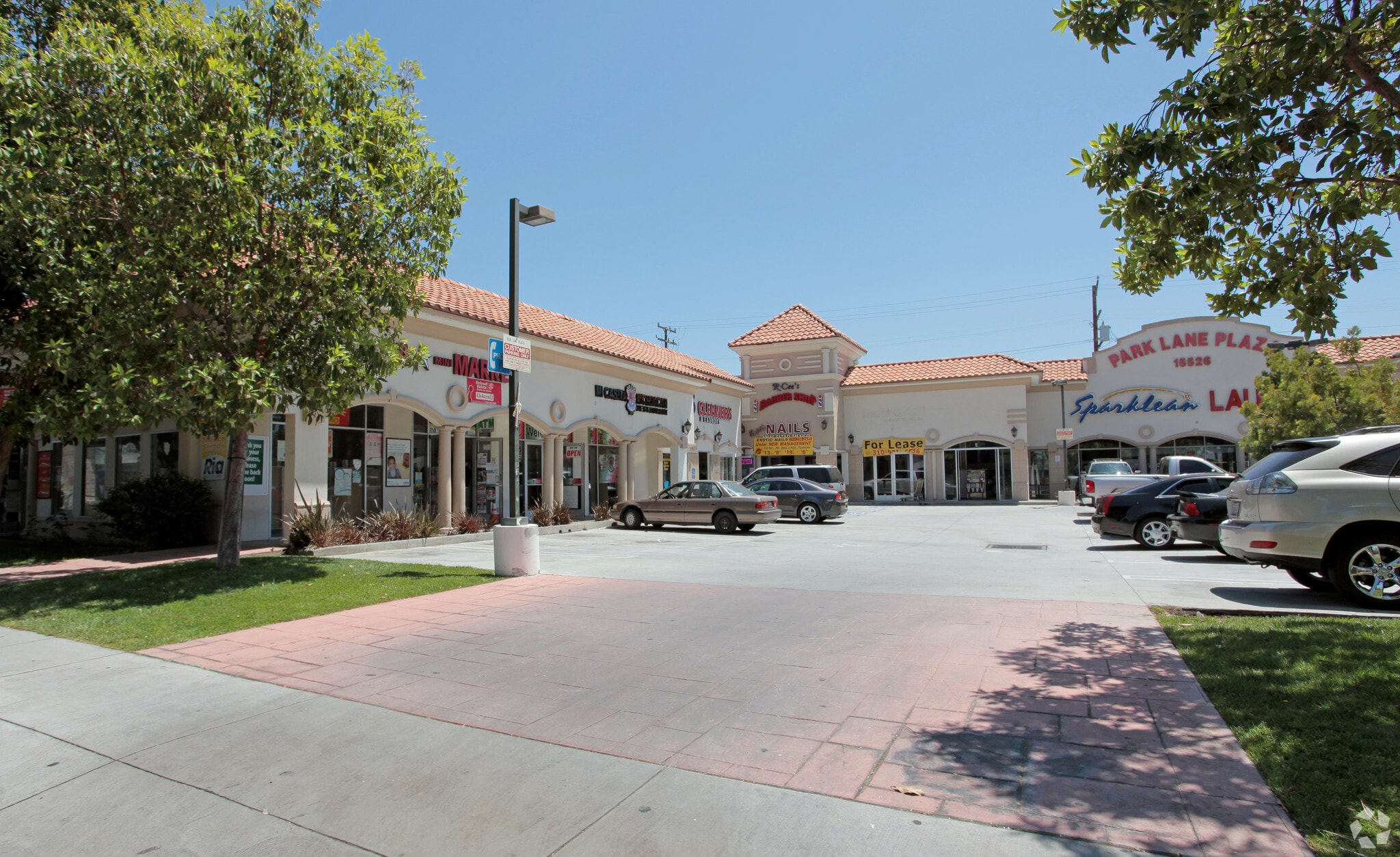 15526 Paramount Blvd, Paramount, CA for lease Building Photo- Image 1 of 4