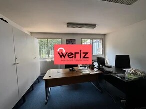 Office in Aubagne for lease Interior Photo- Image 1 of 11