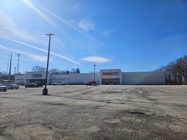 15977-15981 State Route 170, Calcutta, OH for lease - Building Photo - Image 3 of 44