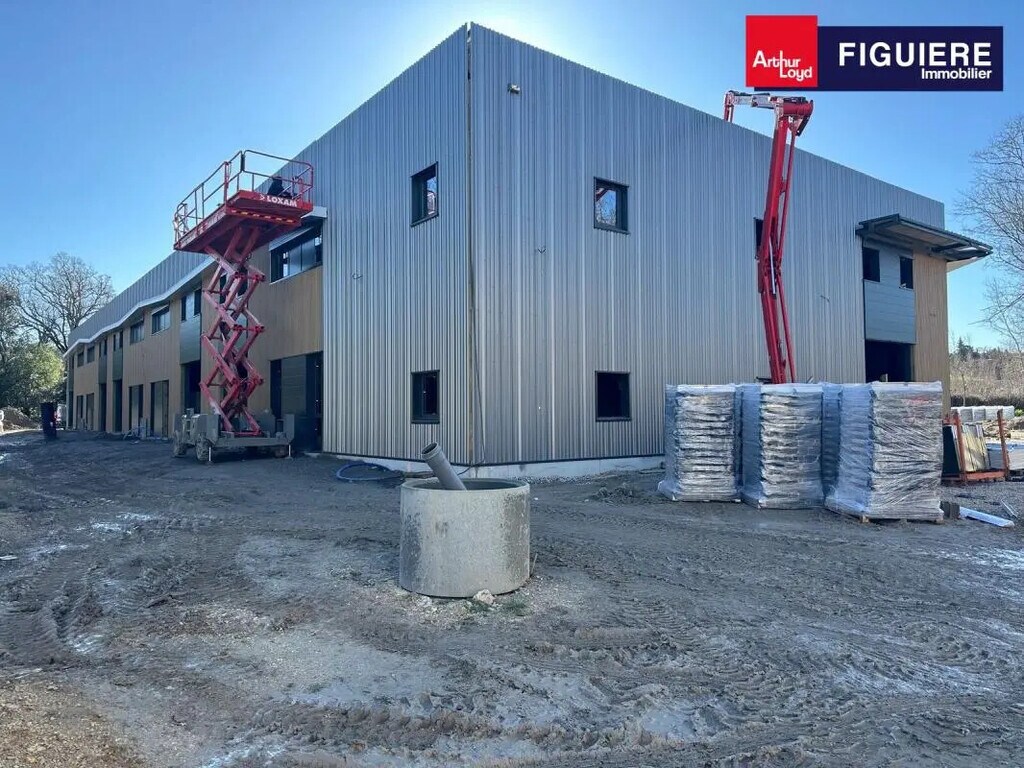 Vente Local d'activités 6 m² à 323 m² - Photo 1