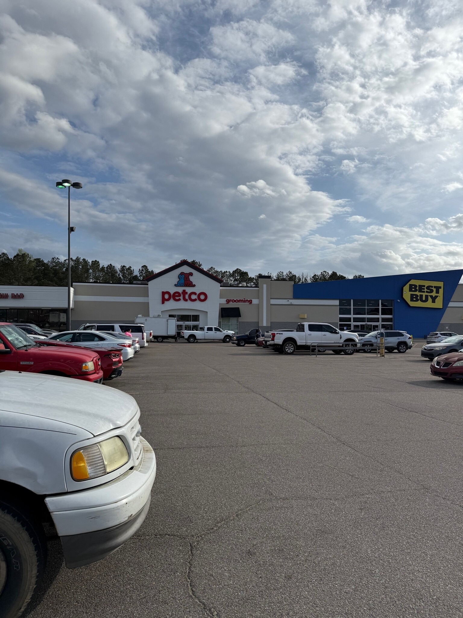 4600 Hardy St, Hattiesburg, MS for lease Building Photo- Image 1 of 8