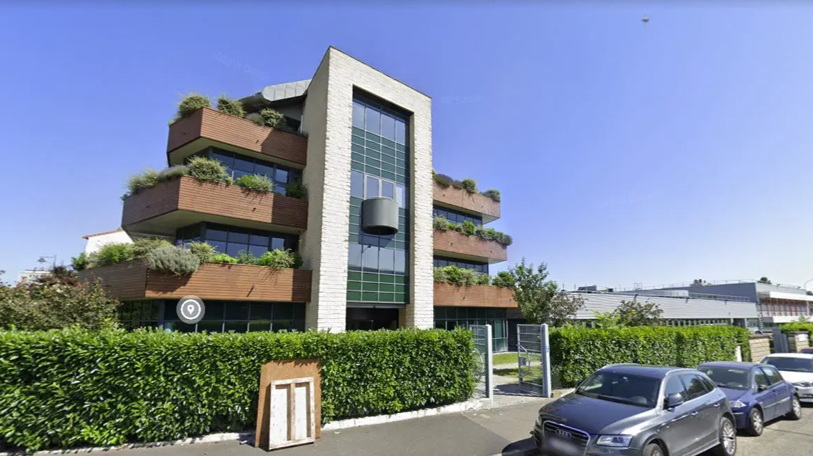 Office in Créteil for lease Building Photo- Image 1 of 3