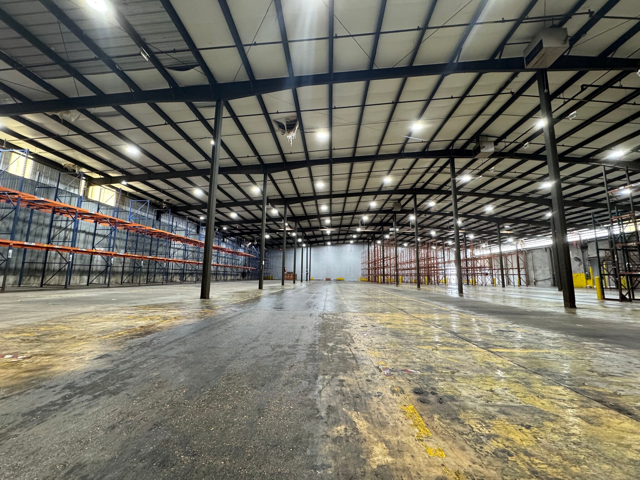 1125 Weems St, Jackson, MS for lease Interior Photo- Image 1 of 6