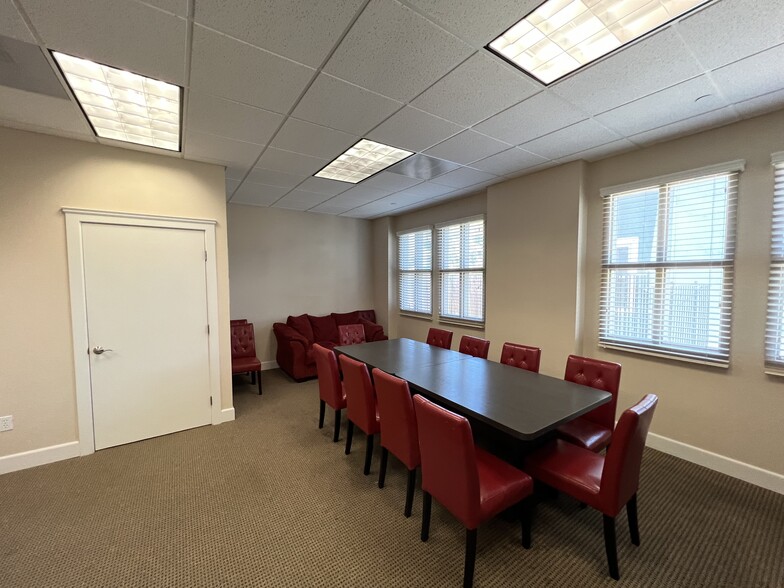 1111 S Broadway, Santa Maria, CA for lease - Interior Photo - Image 3 of 9