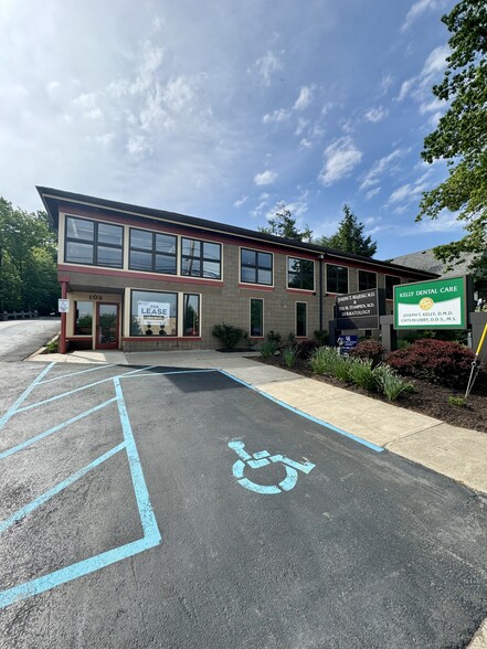 103 W Grove St, Clarks Summit, PA for sale - Building Photo - Image 1 of 1