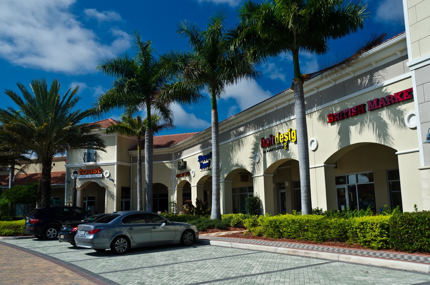 2355 Vanderbilt Beach Rd, Naples, FL 34109 Shoppes at Vanderbilt