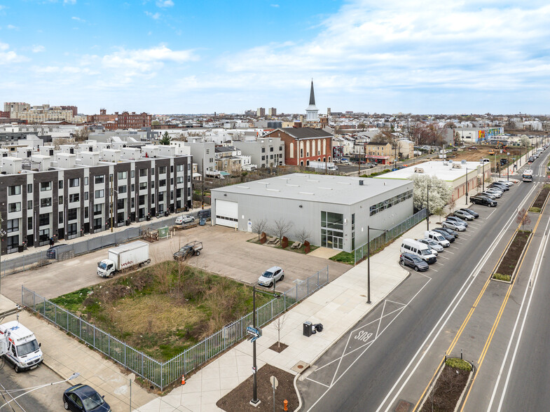 1600-24 N American St, Philadelphia, PA for lease - Primary Photo - Image 1 of 5