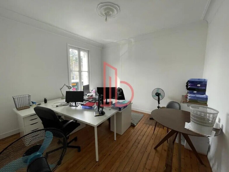 Office in Bègles for sale - Building Photo - Image 3 of 6