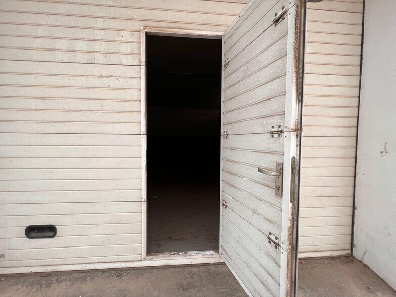 Retail in Carlet for lease - Building Photo - Image 3 of 5