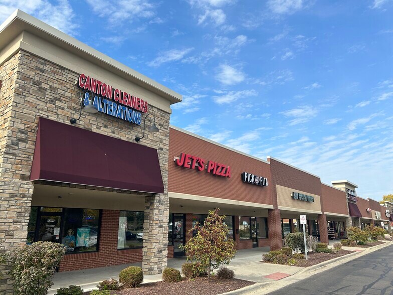 7233-7365 N Lilley Rd, Canton, MI for sale - Primary Photo - Image 1 of 1