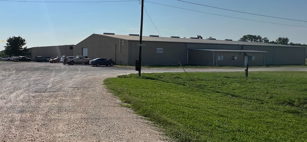 600 N Magnolia Ave, Luling, TX for sale - Building Photo - Image 1 of 1