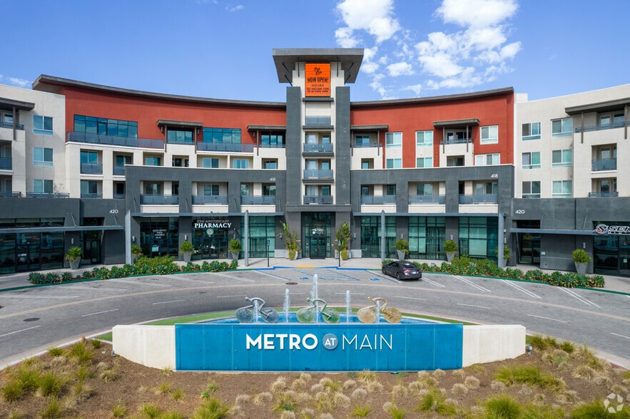 Main St, Corona, CA for lease - Building Photo - Image 1 of 25