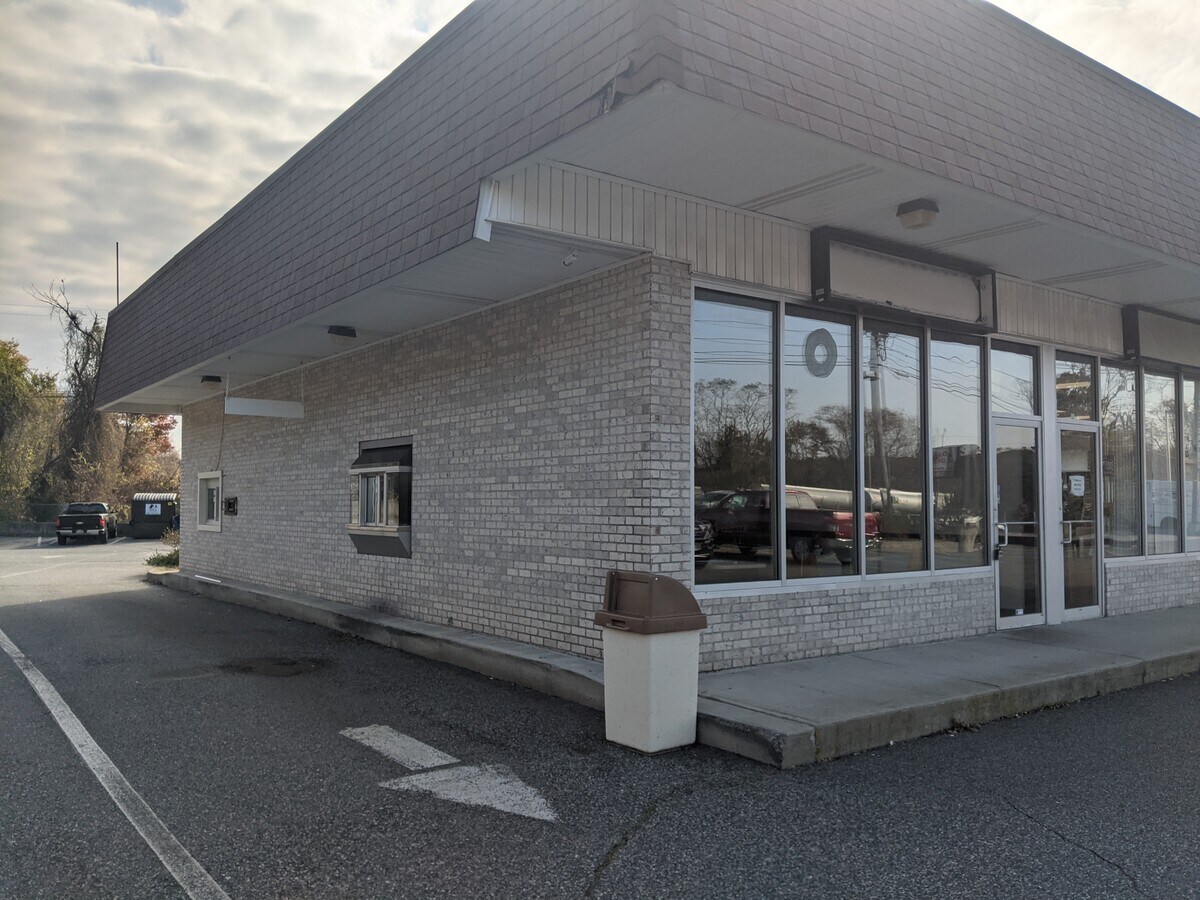 6872 Mink St, Seekonk, MA 02771