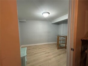 913-915 Dexter St, Central Falls, RI for lease Interior Photo- Image 2 of 11