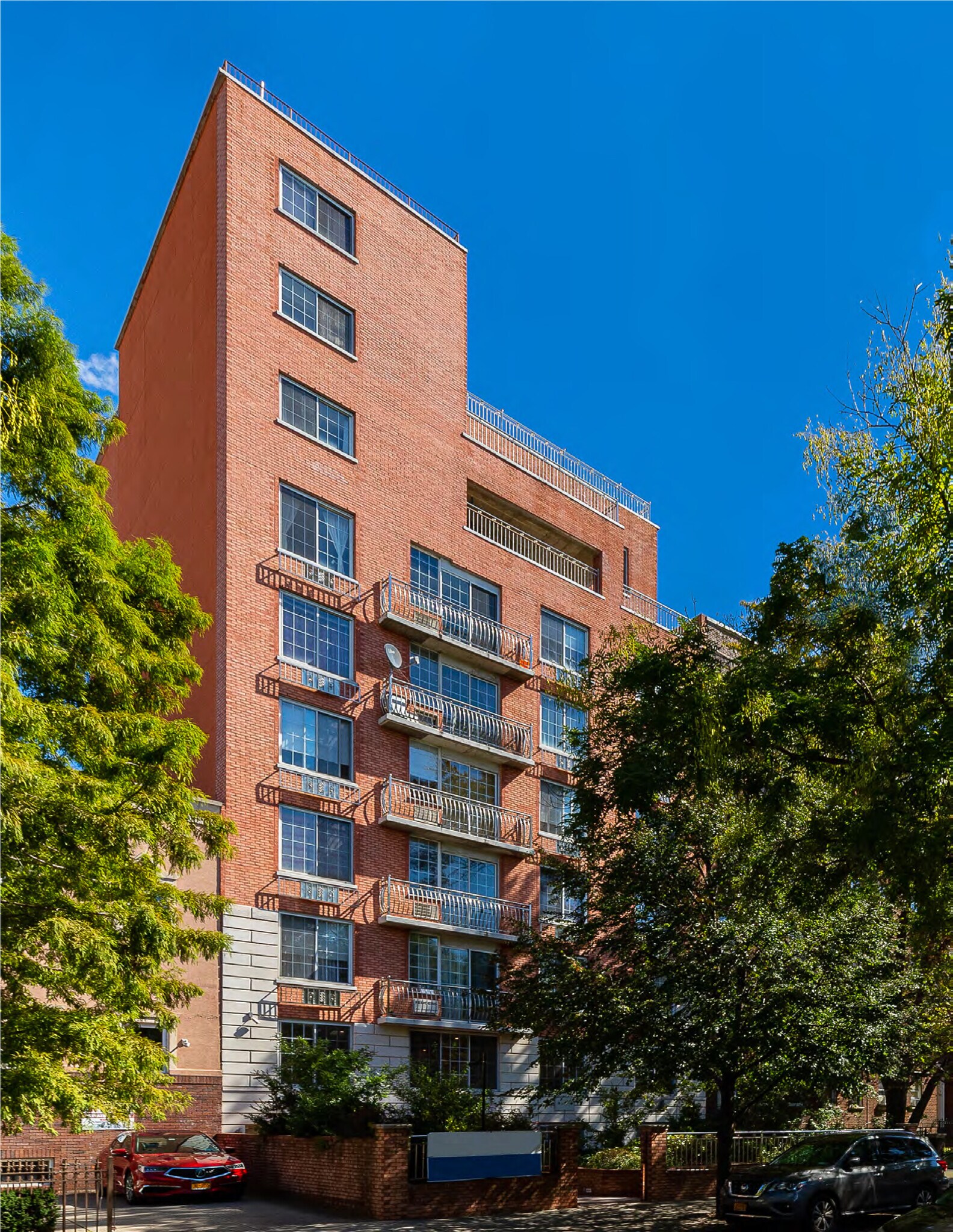 423 Ocean Pky, Brooklyn, NY 11218